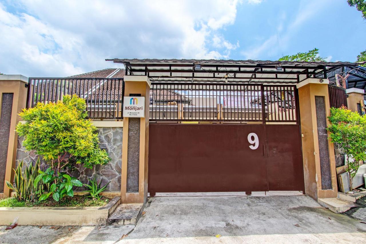Hotel Oyo 91729 Griya Monjari Surakarta (Solo)