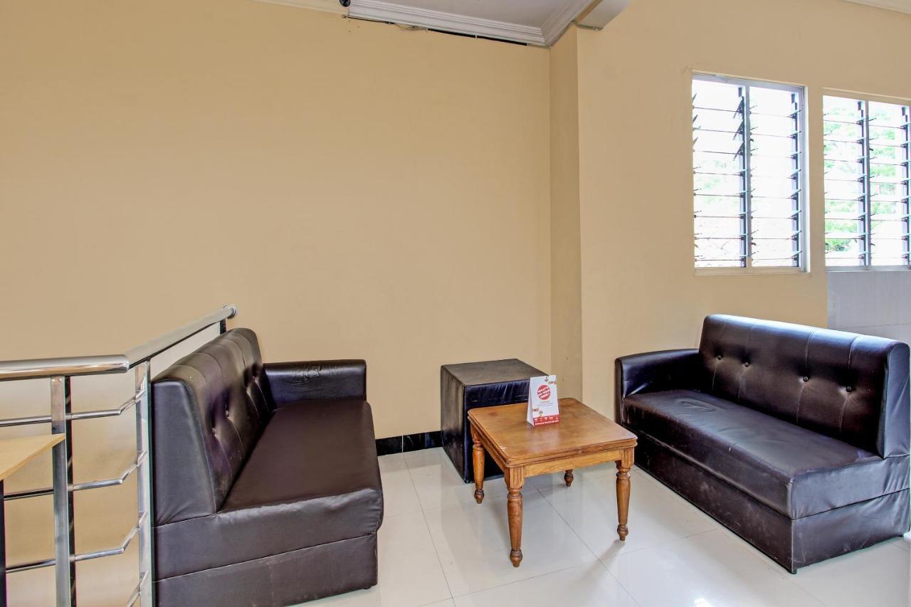Hotel Oyo 91729 Griya Monjari 2*