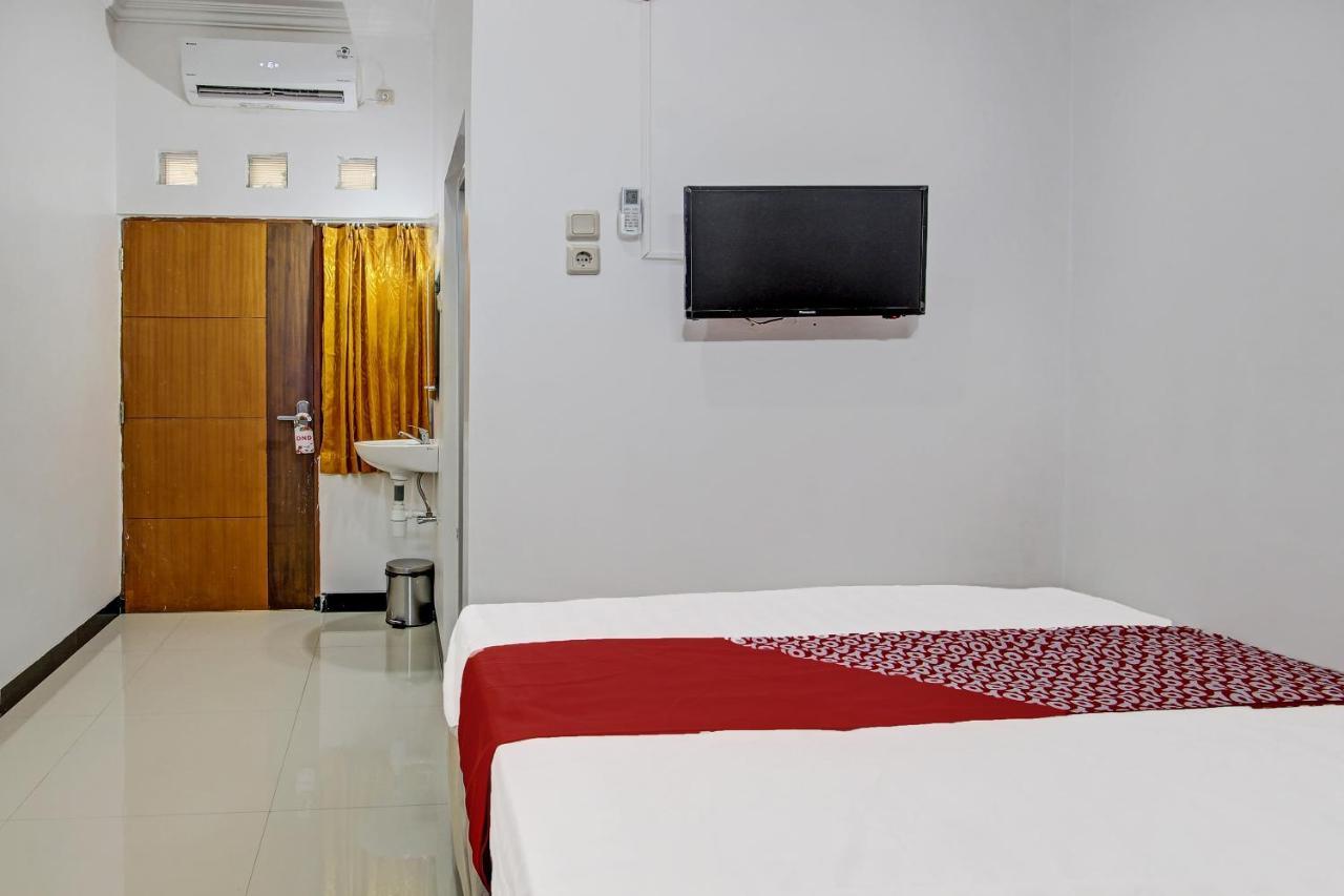 Hotel Oyo 91729 Griya Monjari Surakarta (Solo)